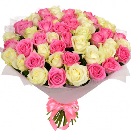 51 rosas rosadas y blancas