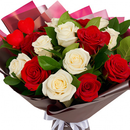 15 rose rosse e bianche