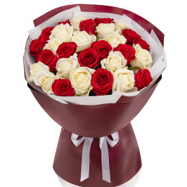 25 rose rosse e bianche